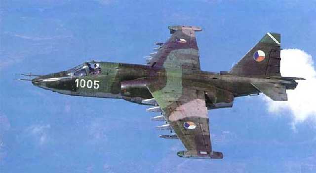 Предупредительные ракеты: истребители США перехватили российские штурмовики в Сирии