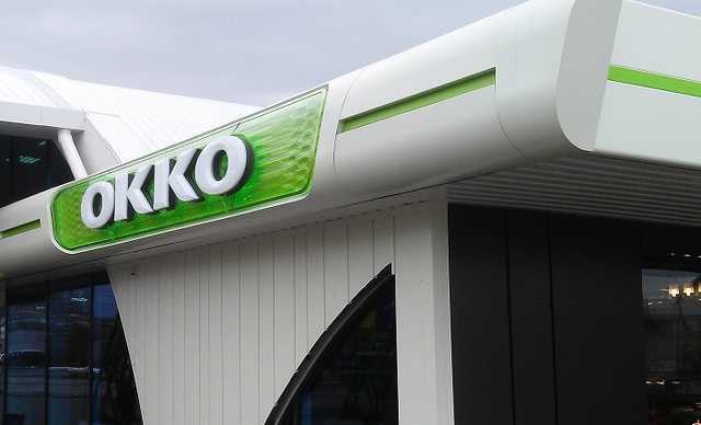 Во Львове на АЗС "ОККО" автомобили вместо бензина заправляли водой