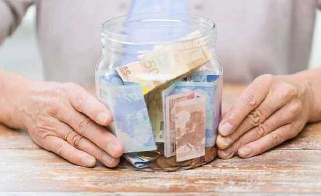 Які зарплати, пенсії та стипендії отримуватимуть українці. Прогнози на 2018 рік