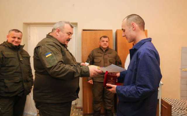 Постраждалі під Жовтневим палацом нацгвардійці отримали нагороди