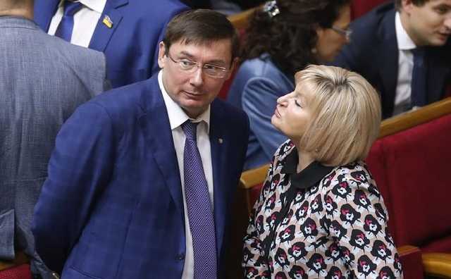 Луценко заявил, что его жена не делала никакой пластической операции