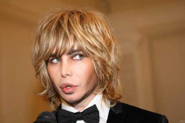 Известного артиста срочно госпитализировали