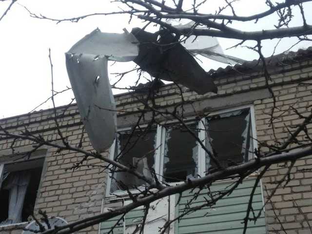 Жестокий обстрел Новолуганского: волонтер рассказала о ситуации в поселке