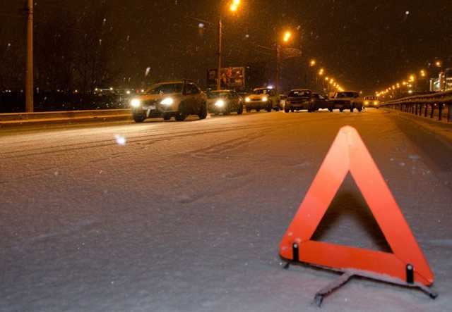 ДТП под Черниговом: микроавтобус практически разорвало пополам при столкновении с фурой
