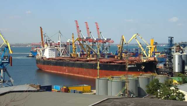 Стало известно, кто возьмет в аренду порт «Черноморск»
