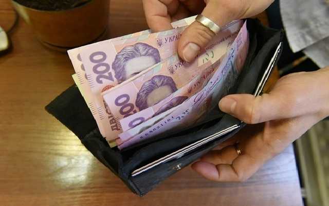 Мер Тернополя отримує одну з найбільших зарплат в Україні