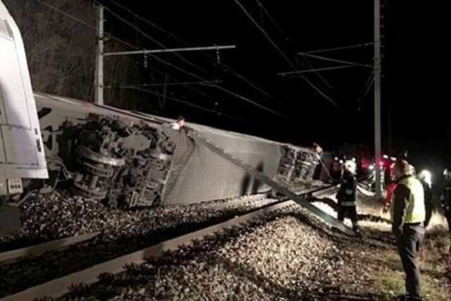 В Австрии столкнулись два пассажирских поезда