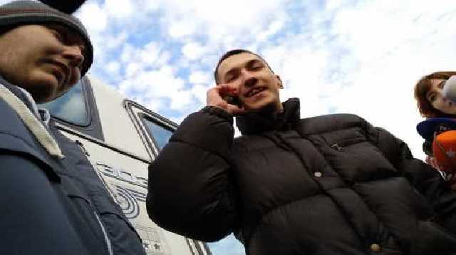 Обмен завершился, 74 освобожденных заложника едут домой