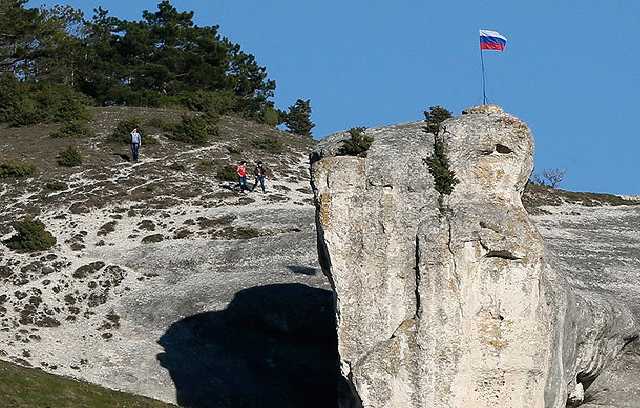 Жизнь в Крыму по российским правилам: что изменилось?
