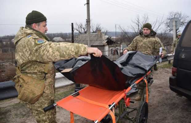 “Евакуація 200”: на Луганщині ЗСУ передали ідентифіковані останки бойовиків, убитих ще у вересні