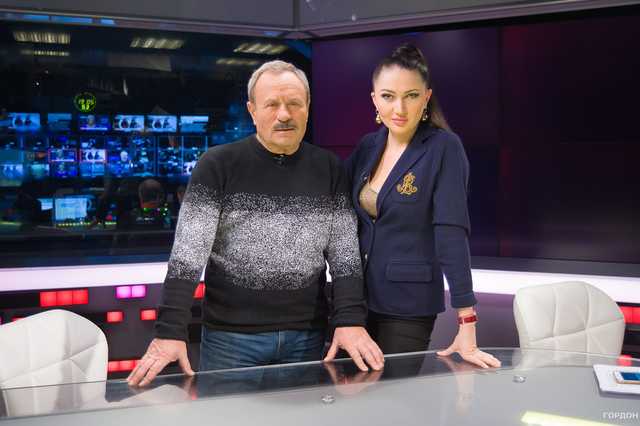 Быстряков: По моему убеждению, руководят Украиной американцы. Как? По телефону. Откуда знаю? Бабушки на Житнем рынке рассказывают