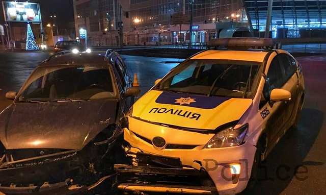 Харьковские полицейские спровоцировали ДТП