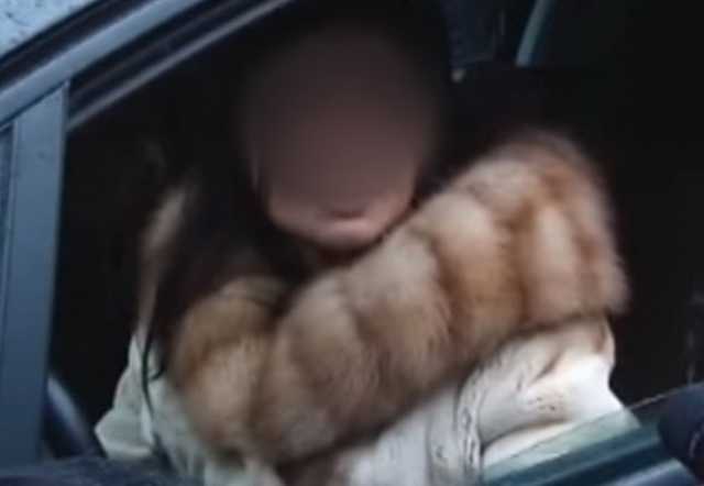 Водійку, яка пів кілометра волокла поліцейського у Львові, могли розстріляти. Оприлюднено відео