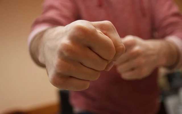 Над бывшим милиционером устроили жестокую расправу под Киевом, новые кадры