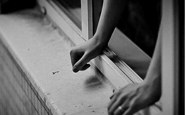 В Херсоне болезнь толкнула горожанку на самоубийство