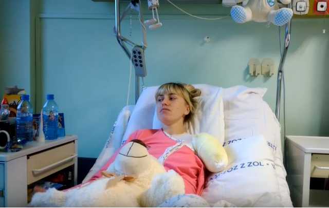 Хозяин запретил резать стиральную машину: подробности ЧП с украинкой, потерявшей руку на заработках в Польше