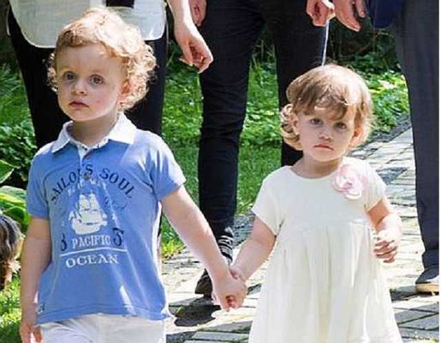 Внуки Порошенко живут в президентской резиденции