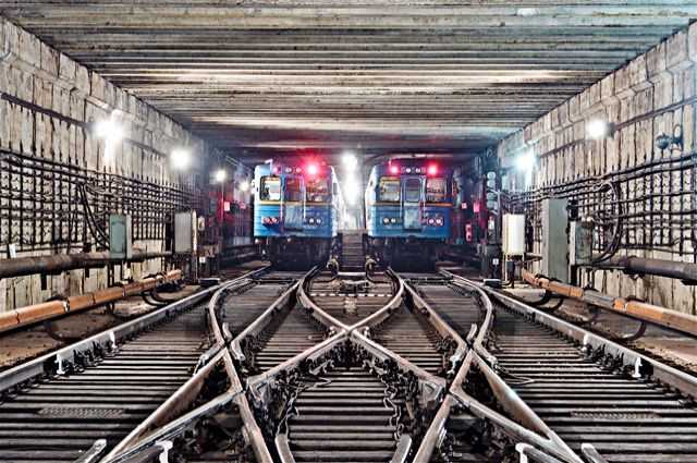 В киевском метро на рельсы толкнули пожилую женщину