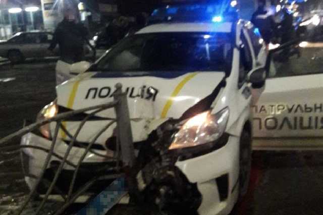 П’яний на Jaguar протаранив патруль поліції в Борисполі