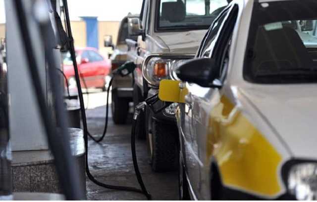 Водителей предупредили о стремительном повышении цен на все виды топлива