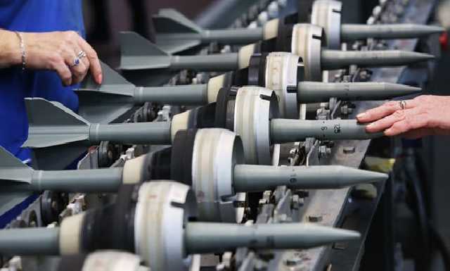 Кремль делает ход конем относительно своего оборонного комплекса, – FT