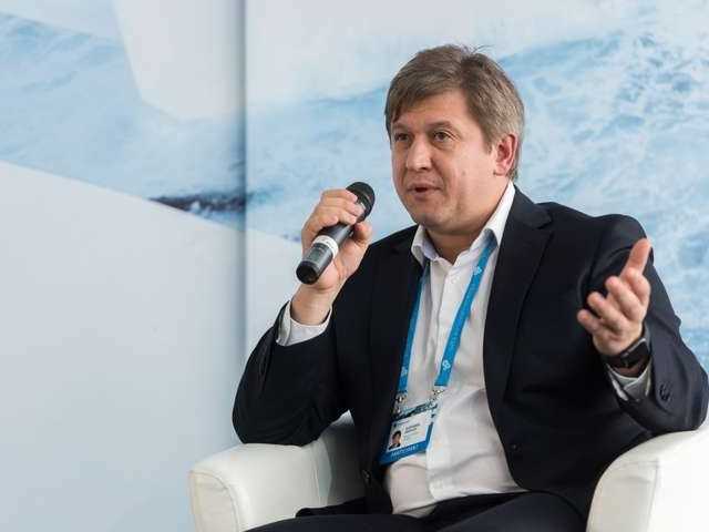 Британський паспорт і кредит: за що можна садити очільника Мінфіну