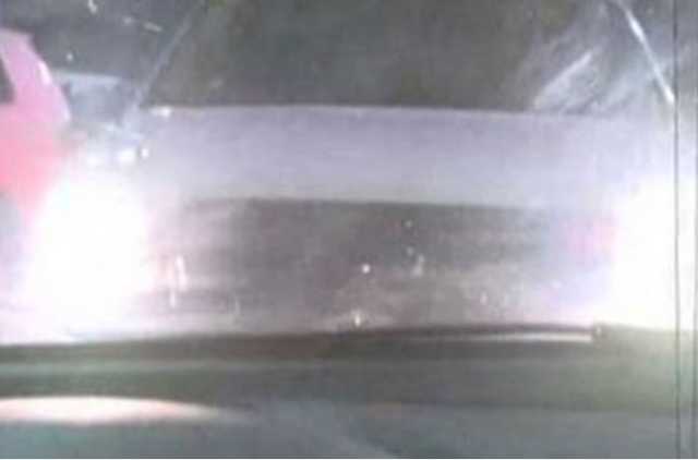 Ослепляют дальним светом: на дорогах Украины процветает новый способ развода