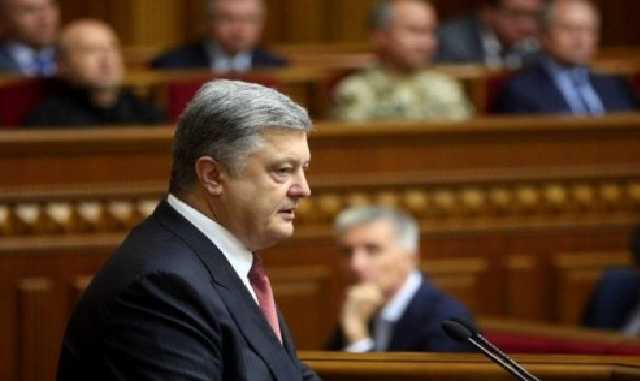 Сенченко: Порошенко психологически готов на любые шаги для удержания власти