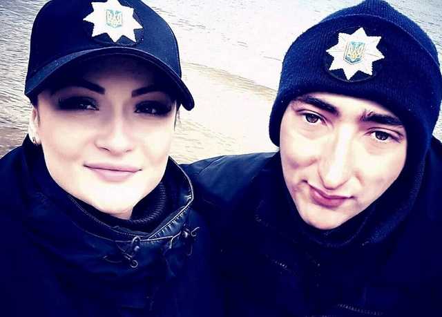 "Перепутал униформы": украинский полицейский угодил в нацистский скандал