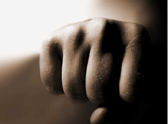 Невідомі побили школяра у Кропивницькому