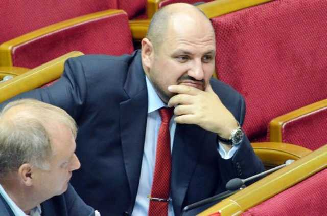 Адвокаты коррупционера Рознеблата просят Луценко закрыть дело против него