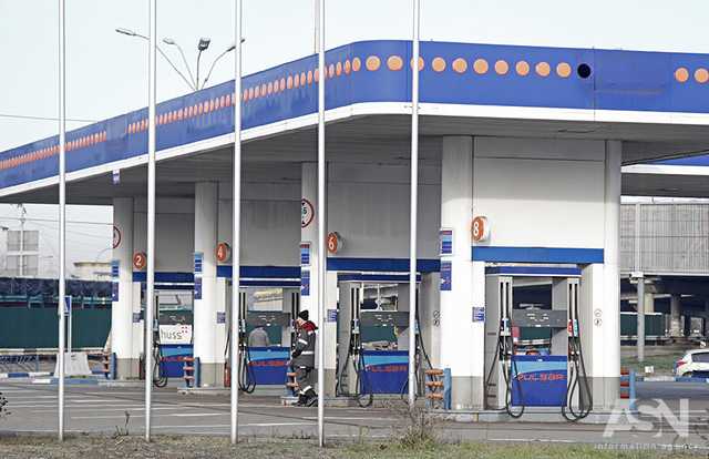 На АЗС в 2017 році різко впали продажі палива. Моніторинг цін