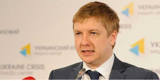 Найден чиновник, который за месяц зарабатывает больше пенсионера за 100 лет