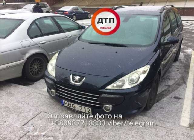 У водителей «еврономеров» начали силой отнимать автомобили