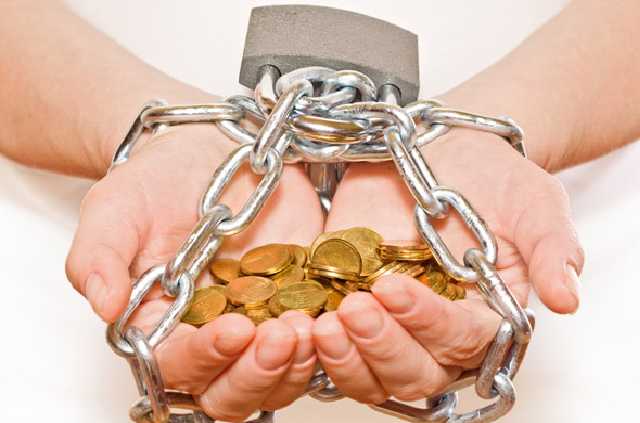 В декабре долг украинцев за жилкомуслуги вырос еще на 6,3%