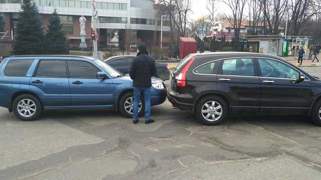 Перед Апеляційним судом у Києві сталася ДТП