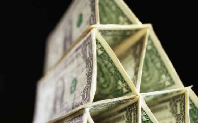 Запахло МММ: украинцев предупредили об опасном мошенничестве