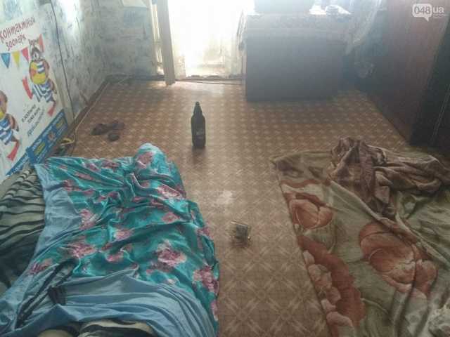 "Грязь, вонь, лужи крови": в Одессе бывший уголовник спас детей из наркопритона