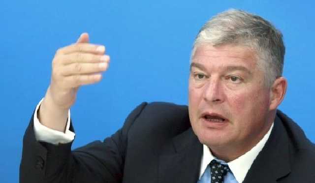 "Барыга, быдло, проститутка": Червоненко и Корчинский устроили скандал в прямом эфире