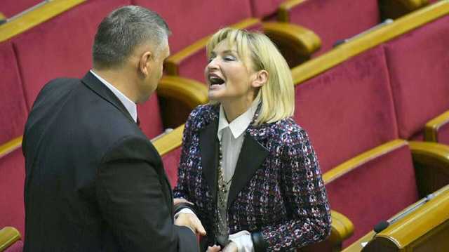 Жена Луценко празднует 52-летие