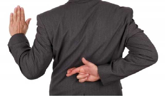 Журналіст: Наша шоу-політика є засобом маніпуляції настроями й увагою суспільства