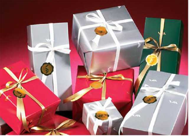 Министерства за год потратили на подарки и сувениры 1,2 млн гривен