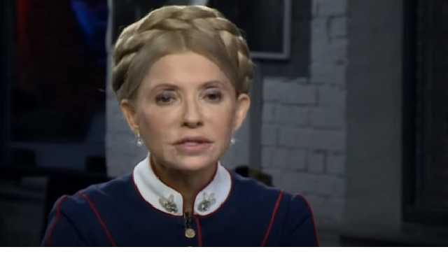 На молитвенном завтраке Тимошенко сидела прямо перед Трампом