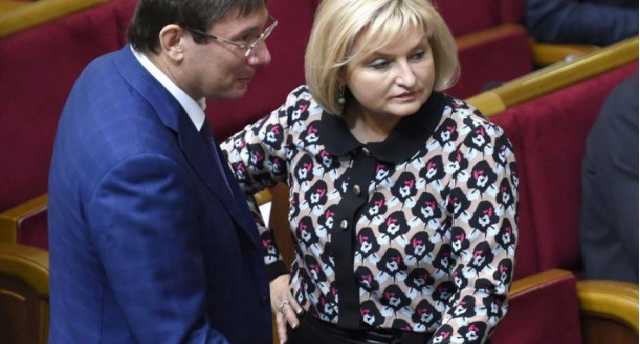 Луценко считает, что президентские выборы нельзя обсуждать с женами