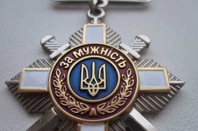 Военкома, вручившего награду вдове погибшего бойца АТО в баре, сняли с должности