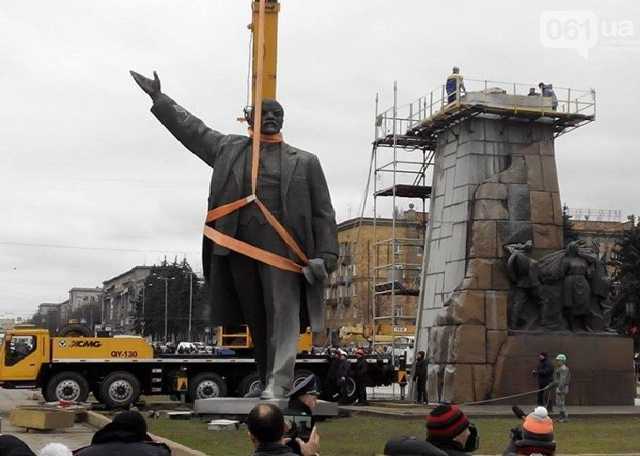 Вятрович заявил, что декоммунизация в Украине завершена