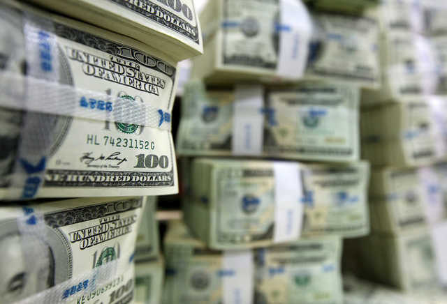 Детективы отследили цепочку отмывания денег в АМПУ: вернуть их не удастся