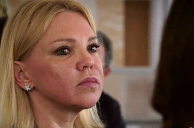 Уволенная за профнепригодность судья Гарник пытается вернуться на должность