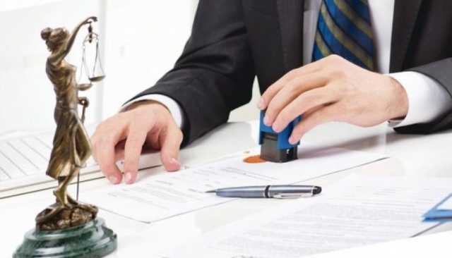 Киевского нотариуса подозревают в «краже» недвижимости на 2 млн