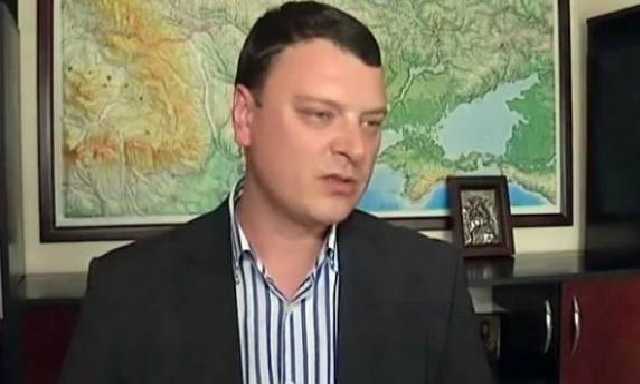 Богатства замначальника таможни. Infinity купила мать, $130 тысяч подарил дед